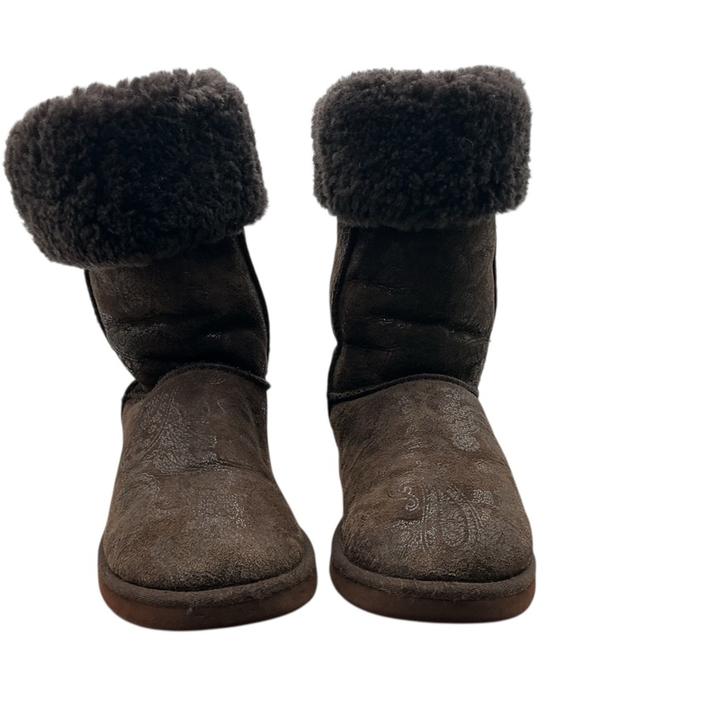 UGG’s brown Shearling Lined Boots size 7